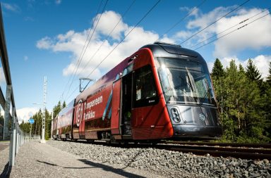 Vuohenojalta ratikkaan