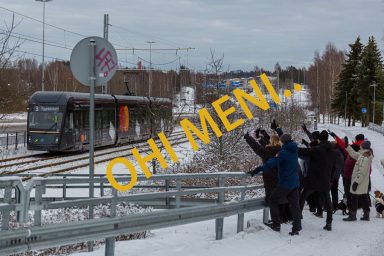 Vuohenojan ratikkapysäkistä